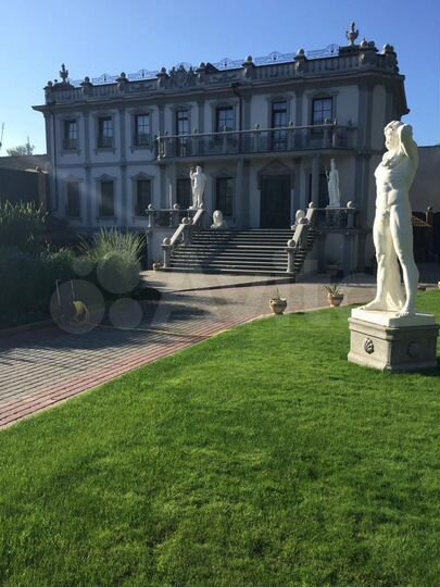 Дом 500 м² на участке 15 сот.