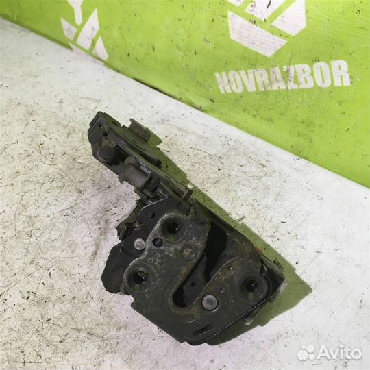 Замок двери задней правой Субару Форестер 10