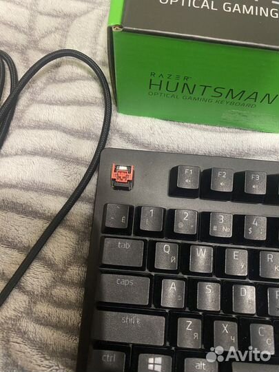 Razer Huntsman V2 TKL (Red Switch)
