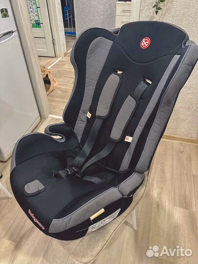 Автомобильное кресло-трансформер 2 в 1