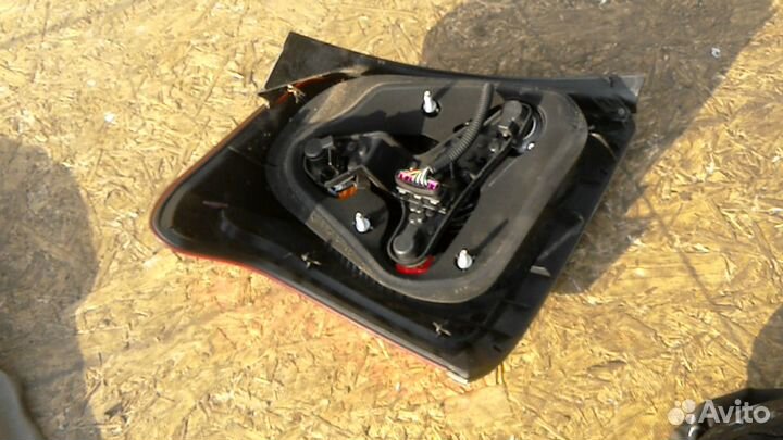 Фонарь 8155105140 Toyota Avensis T25 (2003-2008)