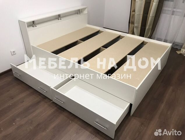 Кровать двуспальная