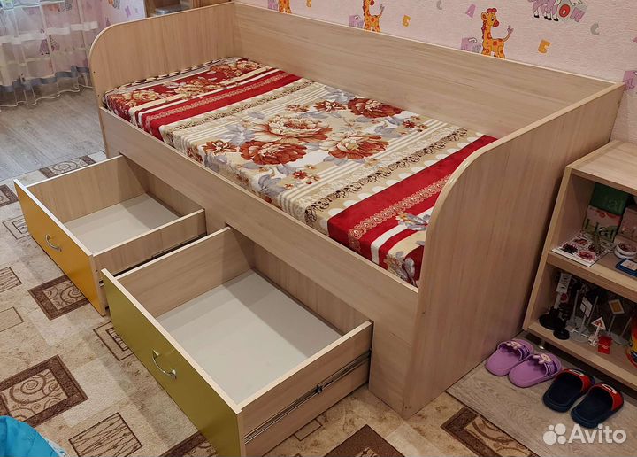Детская кровать + матрас