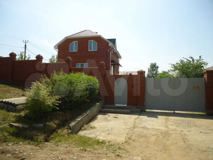 Коттедж 175,5 м² на участке 12 сот.