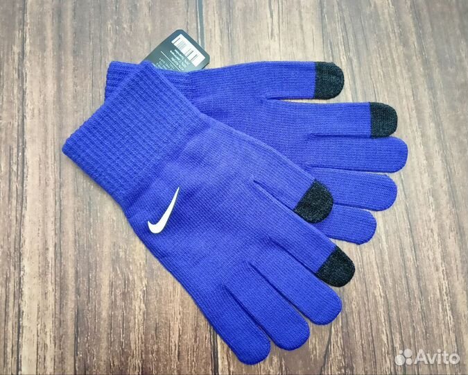 Перчатки Nike в ассортименте