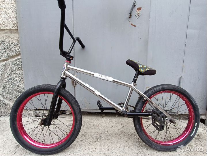 Трюковой велосипед bmx