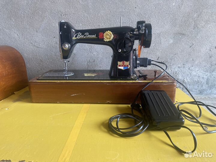 Швейная машина с электроприводом