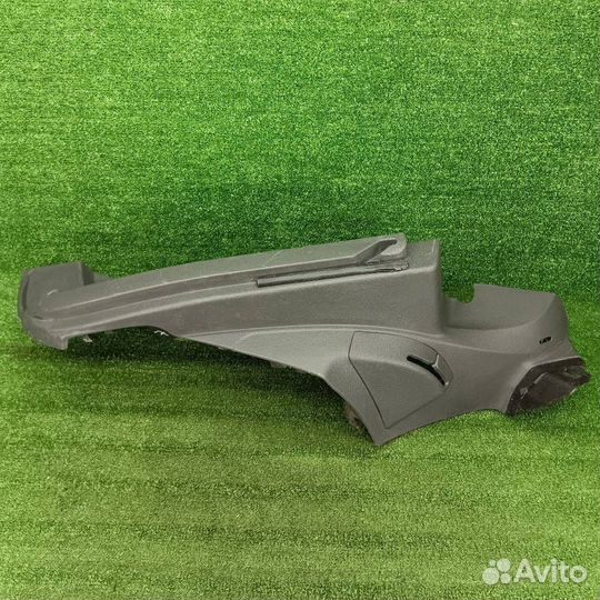 Обшивка отсека багажника правая Ford Focus 2 2007