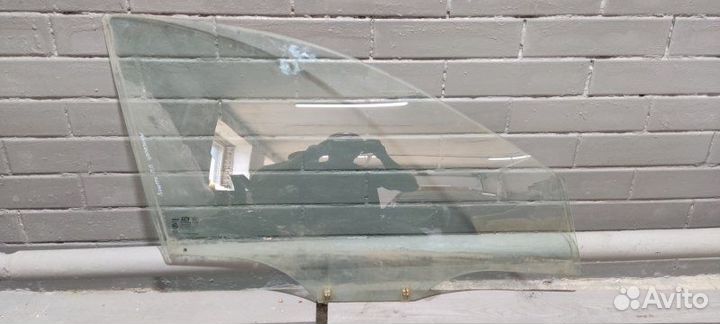 Стекло двери переднее правое Chevrolet Lacetti