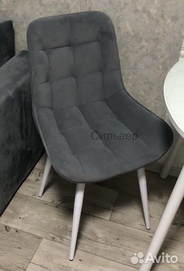 Стулья кухонные новые