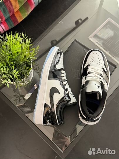 Кроссовки Nike Air Jordan 1 Low se Concord