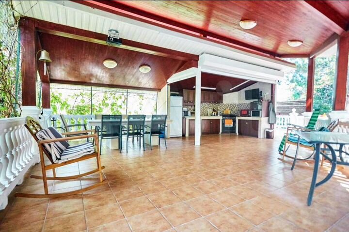 Дом 280 м² на участке 22 сот.