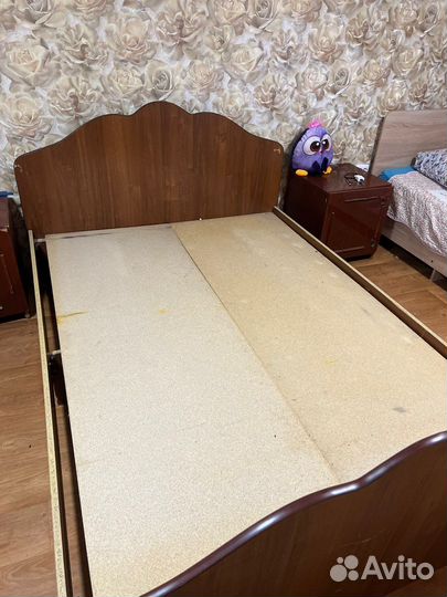 Две кровати двуспальные с матрасом