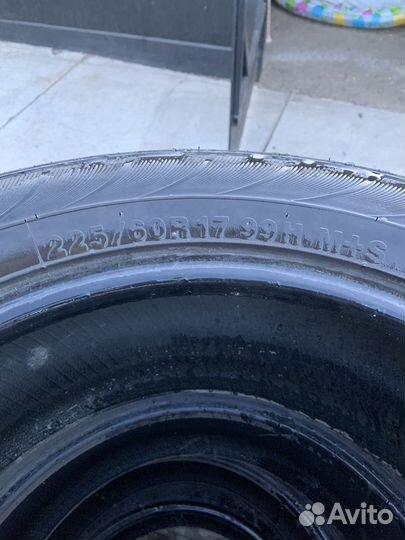 Kumho Radial 857 225/60 R17