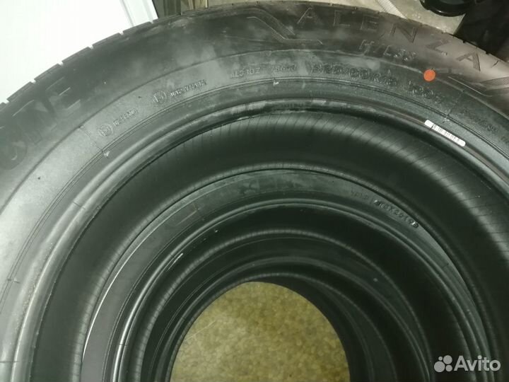 Bridgestone Alenza 001 225/60 R18