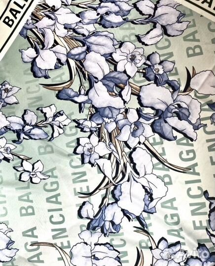 Платок пашмина шейный шарфик Balensiaga