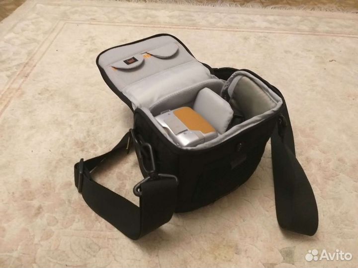 Зеркальный фотоаппарат canon 200d kit +штатив Dexp