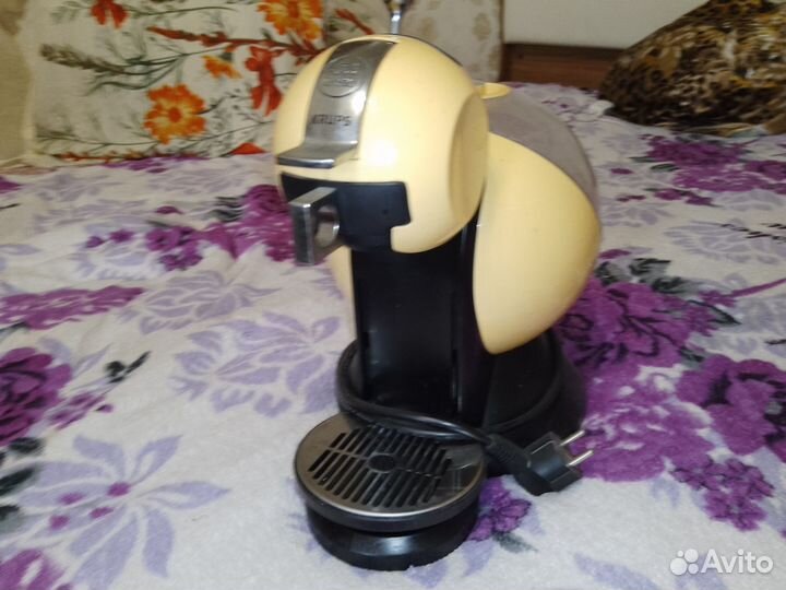 Кофеварка капсульная dolce gusto