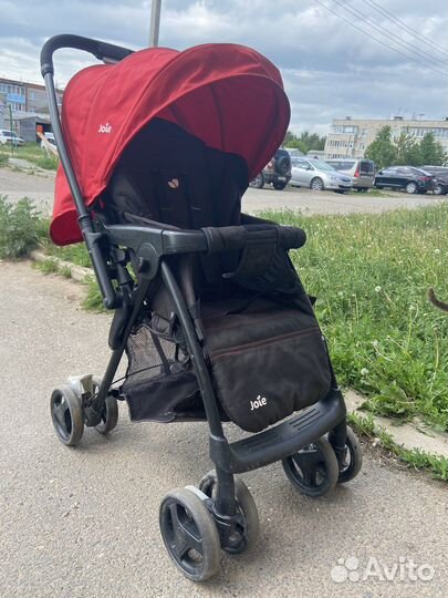 Прогулочная коляска