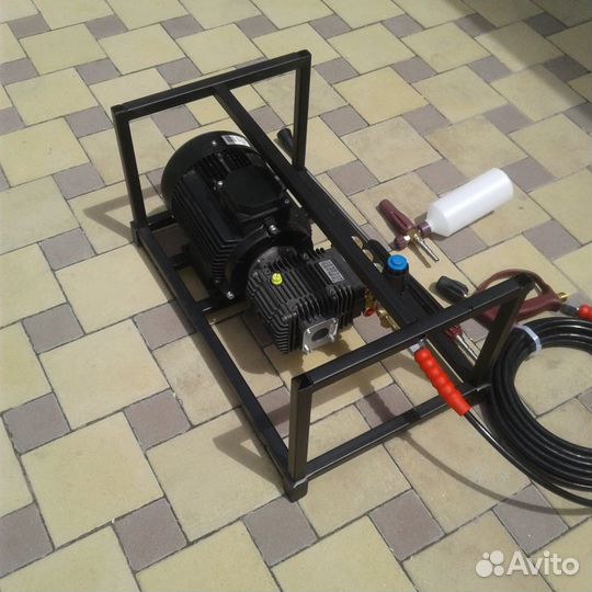 Аппарат высокого давления(мойка) Bertolini