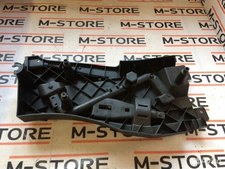 Ящик для инструментов Bmw X5 E53 M62B44 2000