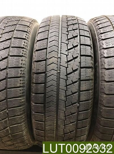Bridgestone Blizzak VRX 215/60 R16 104R