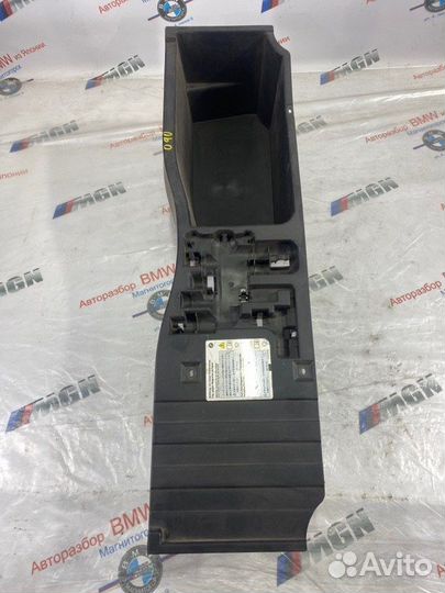 Крышка Bmw X5 E70 N62B48 2007