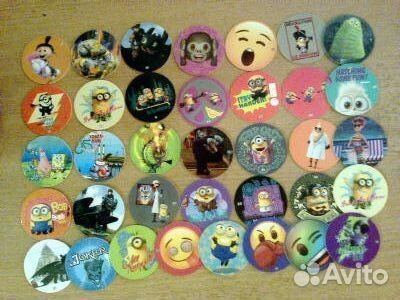 Фишки сотки кэпсы наклейки значки