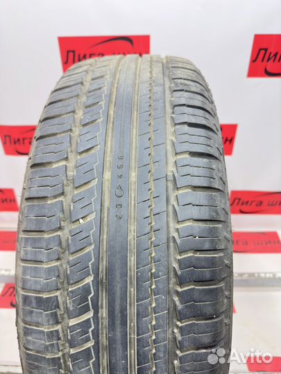 Nokian Tyres zLine SUV 235/65 R17