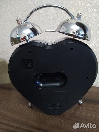 Часы - будильник Momento