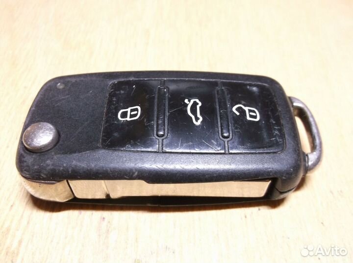 5K0 837 202 AD выкидной ключ VW Polo 3 кнопки