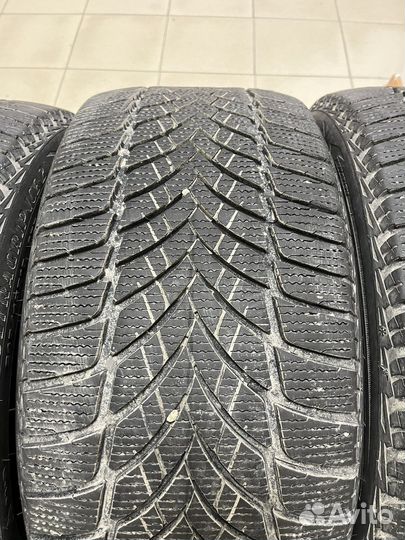 Goodyear UltraGrip Ice 2 245/40 R18