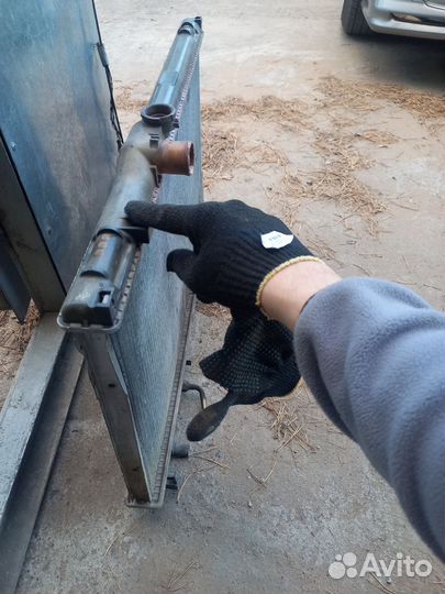 Продам штатный жирный радиатор 1jz gte jzx 100