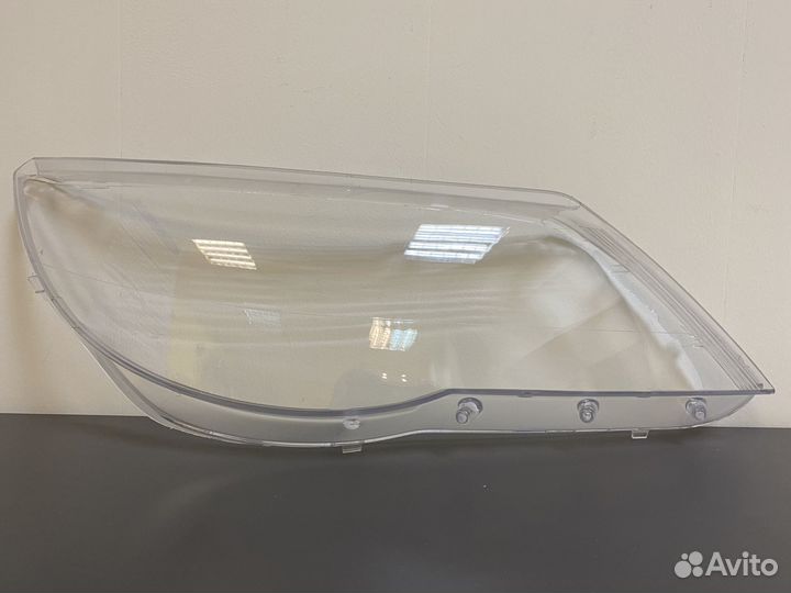 Стекло фары Volkswagen Tiguan 2006 - 2011г.в