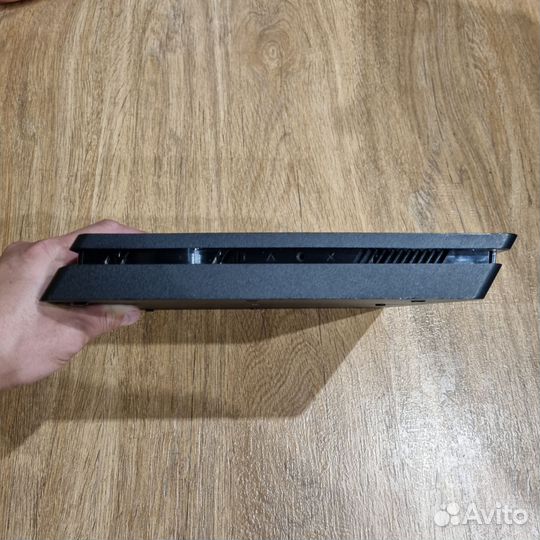 PS4 Slim CUH-2208B 1Tb