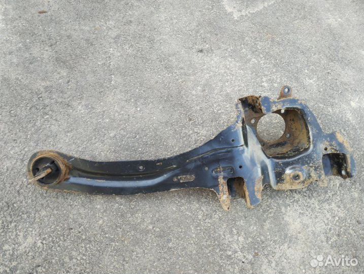 Рычаг продольный задний правый Ford Focus хэтчбек