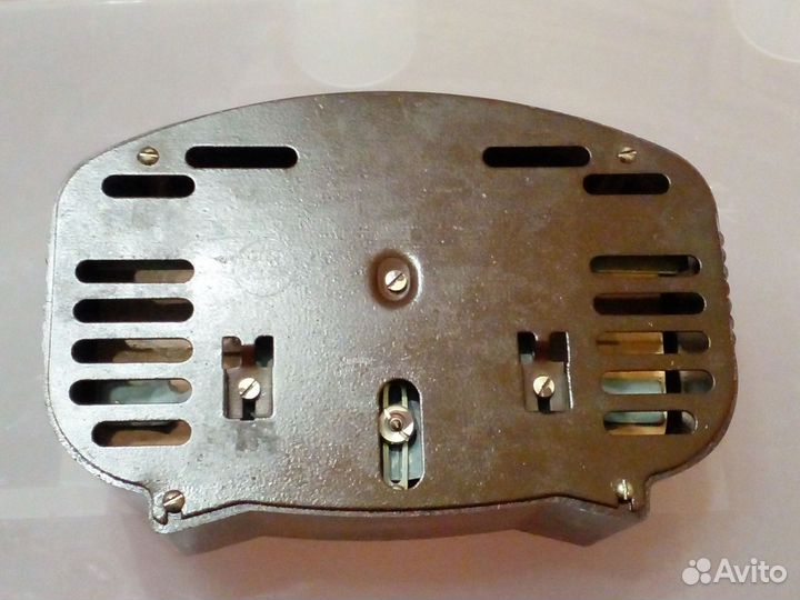 Старый телефон СССР дисковый