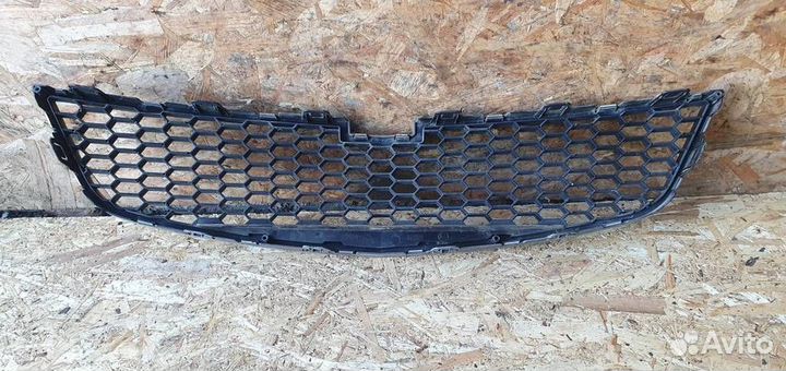 Решетка радиатора Chevrolet Cruze 2009-2016
