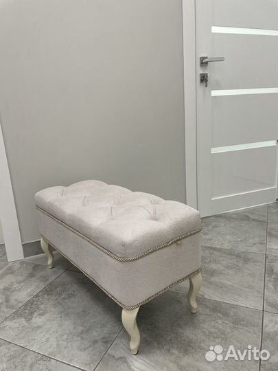 Банкетка в прихожую