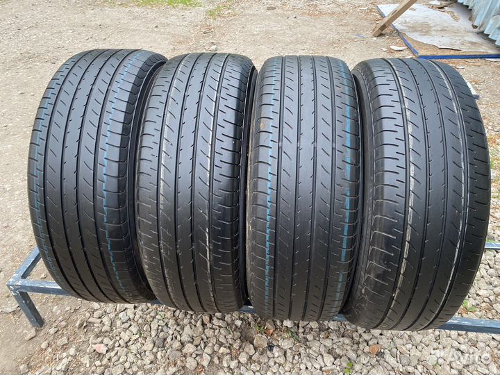 Yokohama BluEarth E51B 225/60 R18