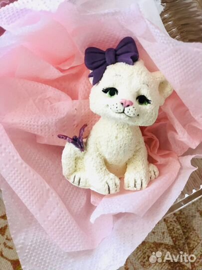 Фигурки из шоколада,подарок,ручная работа