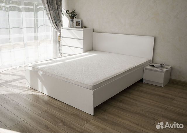 Кровать двухспальная белая 160х200 с матрасом