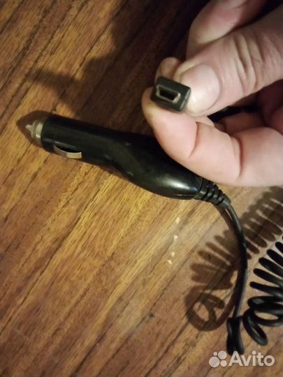 Автозарядки для навигатора, смартфона, радара