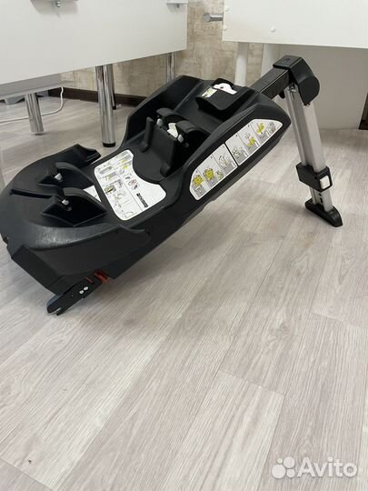 Коляска автокресло doona с базой isofix