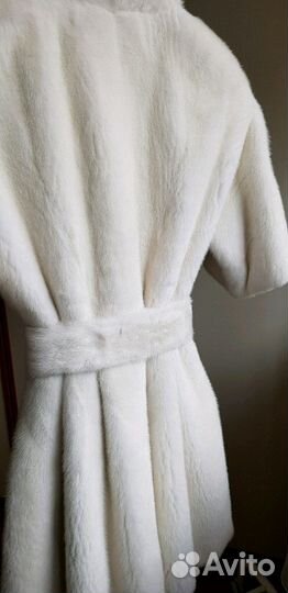 Шуба норковая белая