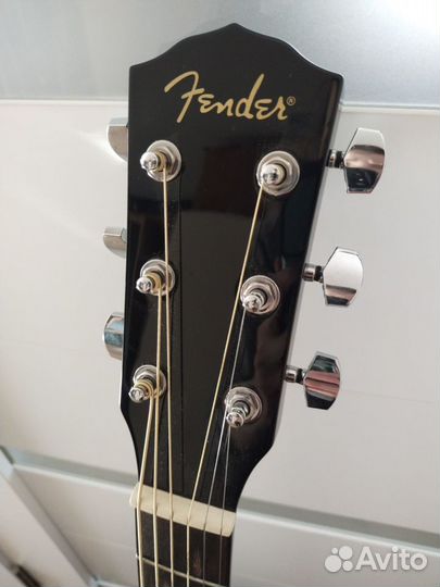 Электроакустическая гитара Fender