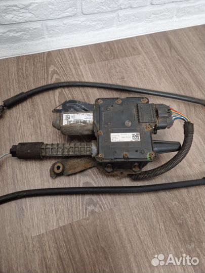 Блок управления эл. стоян. тормоза на Opel astra J