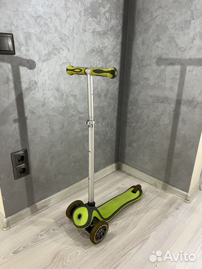 Самокат трехколесный globber