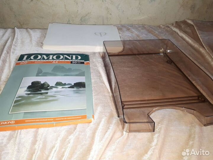 Фотобумага и лоток для бумаги