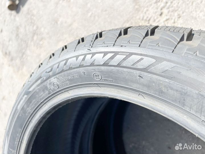 Sunwide Snowide 215/55 R17 120U